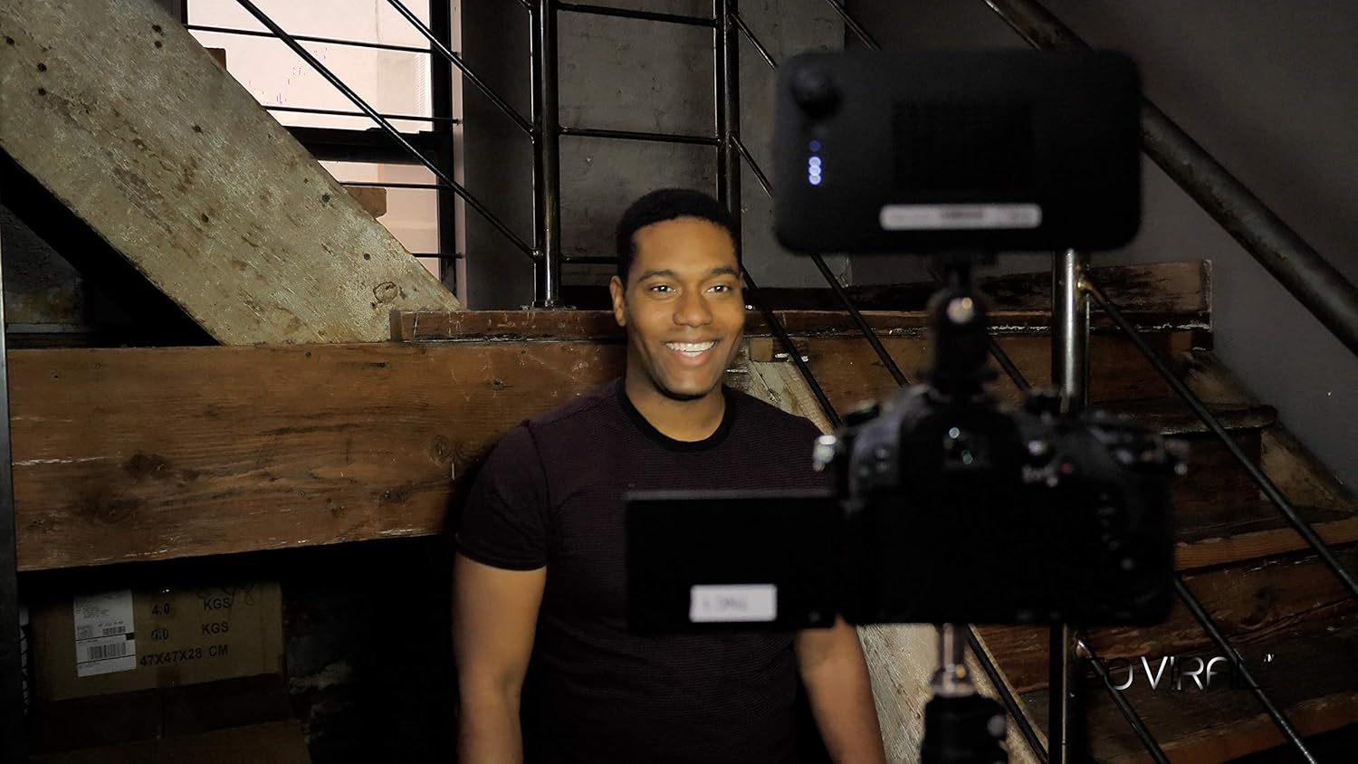 missing parts DigiPower 120 LED On-Camera Video Light with Multi-Color Temperature, Adjustable Brightness, USB Connectivity, Includes Camera Mount